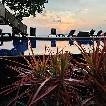 מלון Mangsit Sunsethouse Lombok מראה חיצוני תמונה