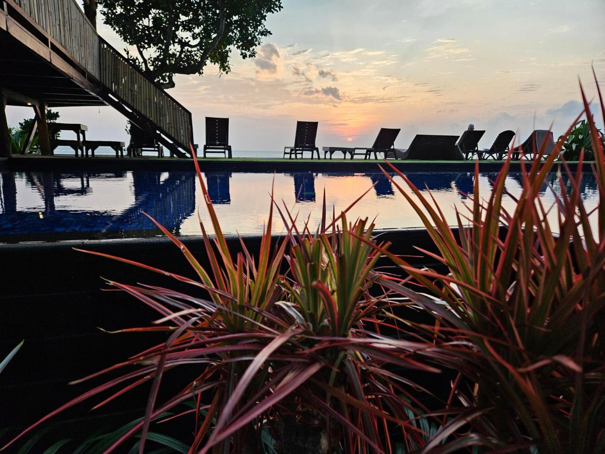 מלון Mangsit Sunsethouse Lombok מראה חיצוני תמונה